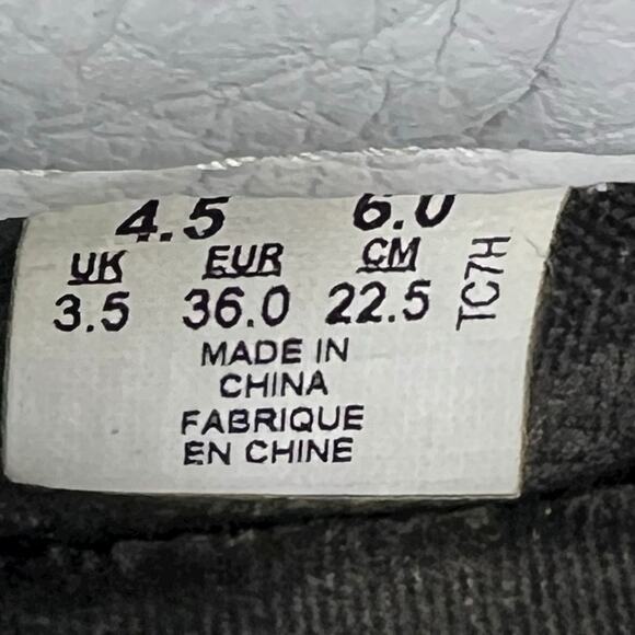 Rare Limited Edition Vans Women’s Star Wars Slip On Sneaker Size US 6 - Picture 10 of 11